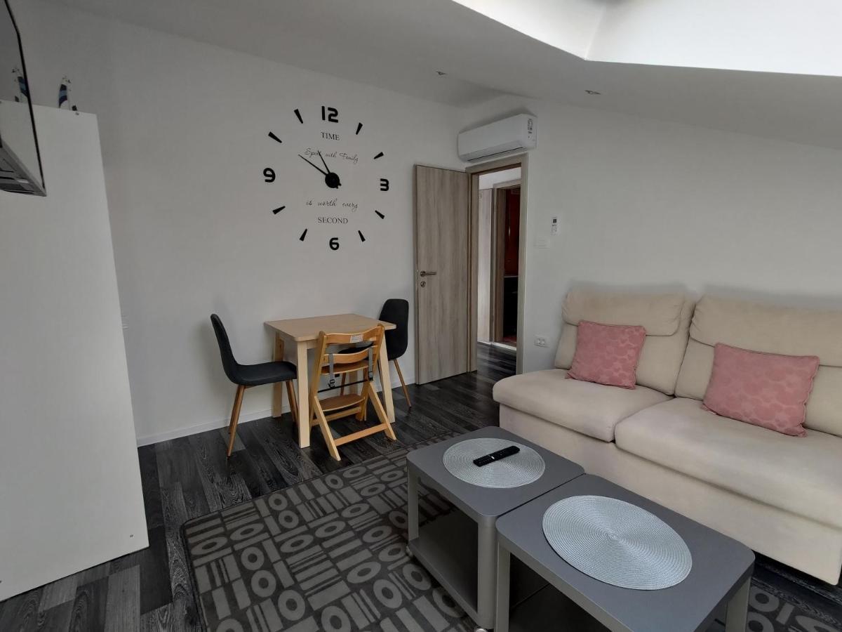 Apartment Juliet Izola Esterno foto